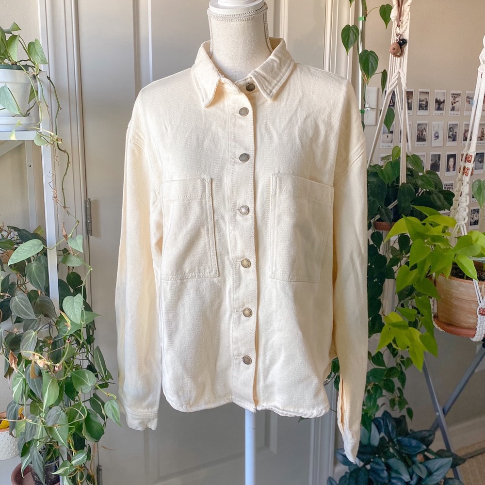 Nasty Gal — Pocket Front Oversized Denim Shirt - Picture 2 of 10